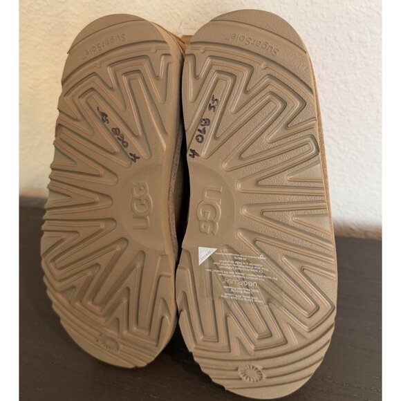 UGG CLASSIC MINI ZIPPER TAPE LOGO CHESTNUT SUEDE- YOUTH BOOT SIZE 4 - NWOB - Picture 12 of 14